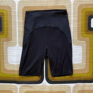 Lululemon Super High-Rise Bike short